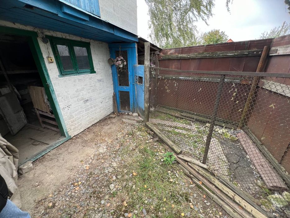 ТЕРМІНОВО продам невеликий сарайчик