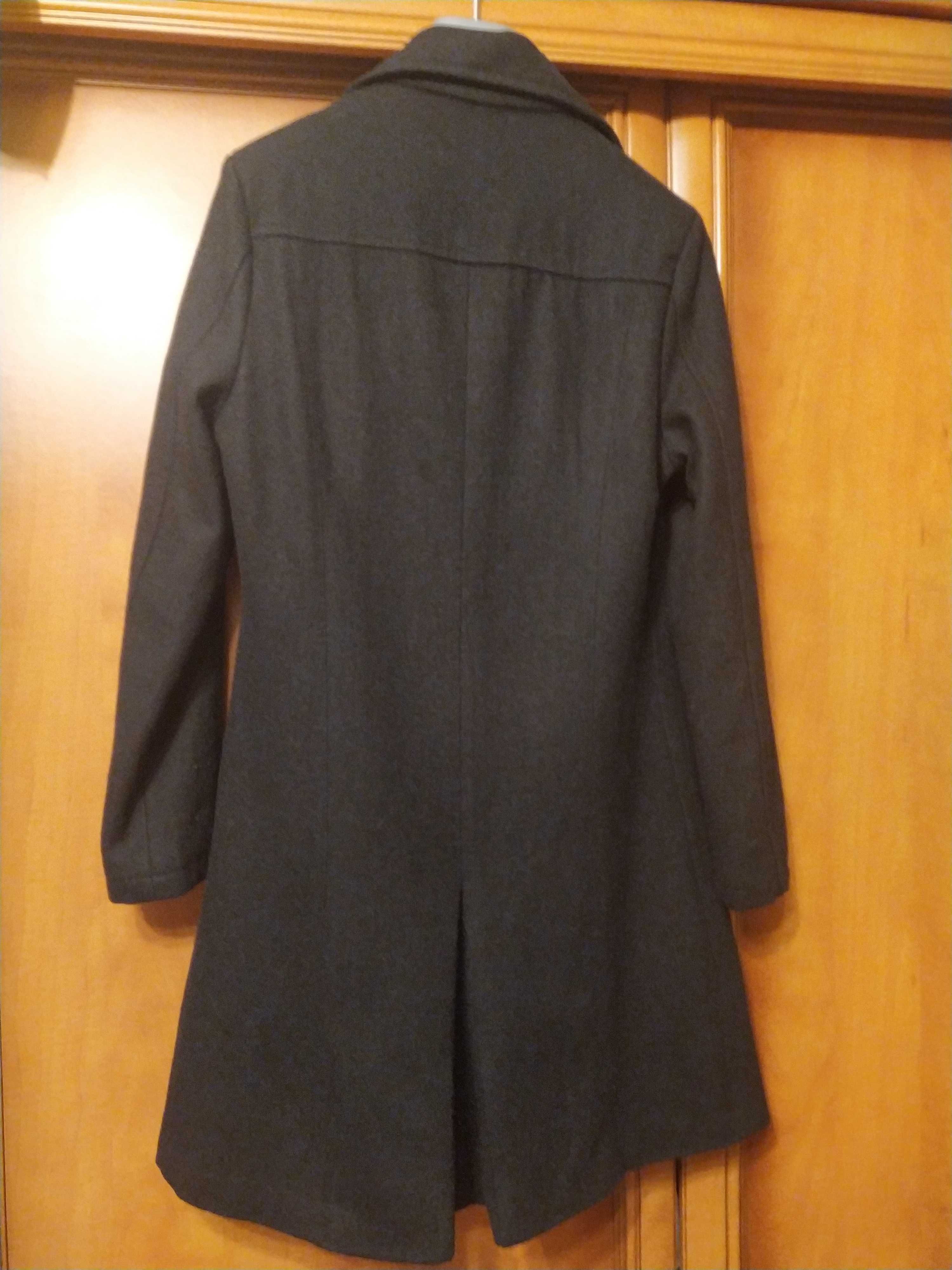 Płaszcz czarny klasyczny