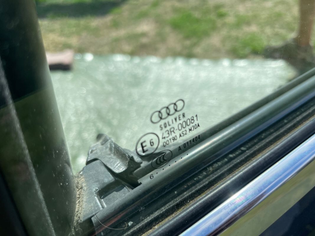 Audi A4 B7 Avant Drzwi Lewy Tył Tył Kolor Lx7z