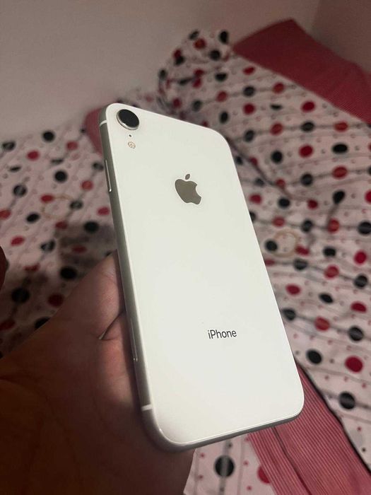 iphone XR - 64gb