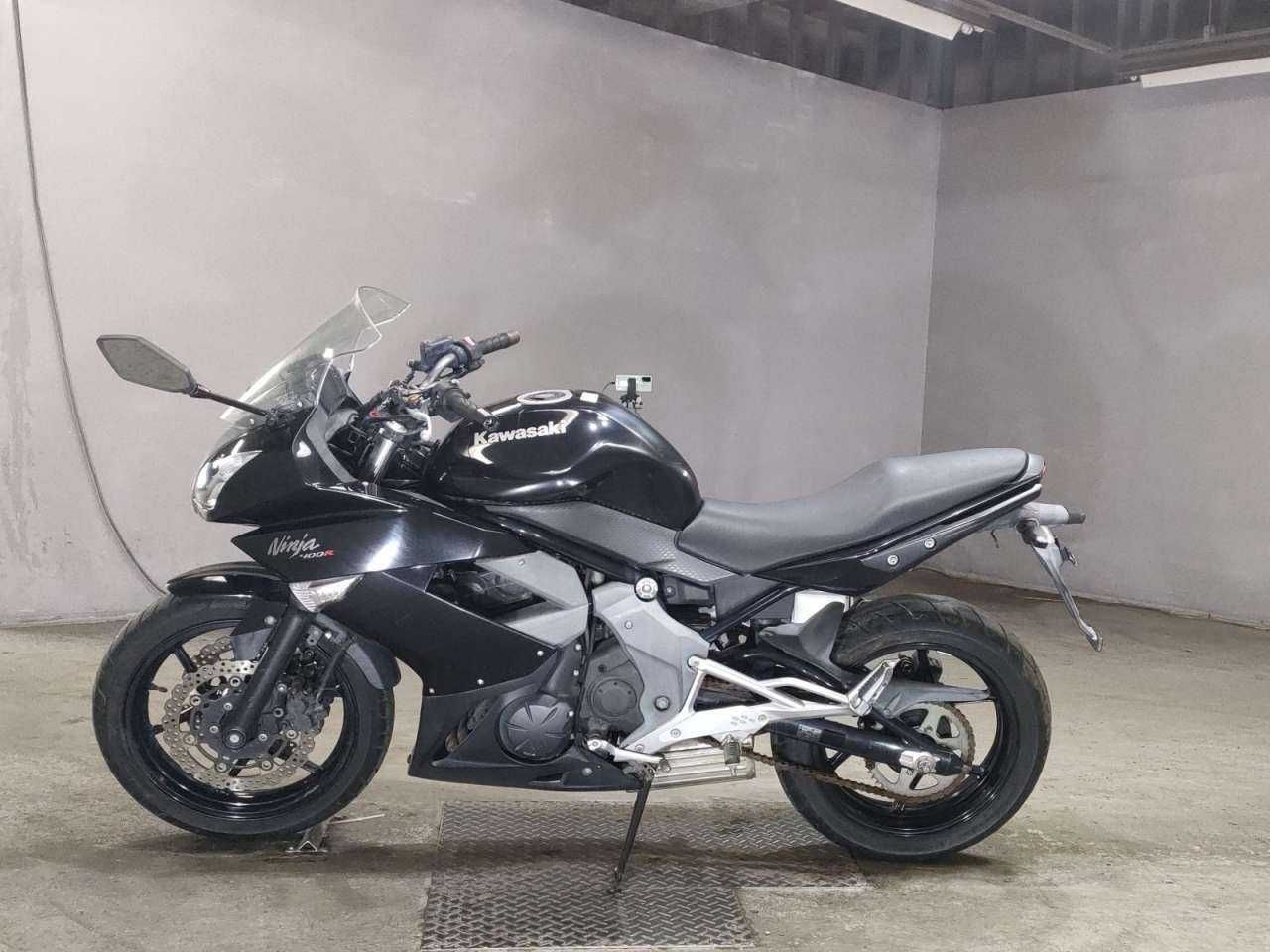 Kawasaki Ninja 400R (2851)