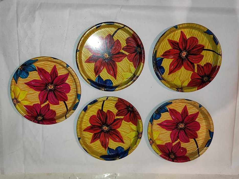 Małe emaliowane,metalowe TACKI,PODSTAWKI - 10,5 cm