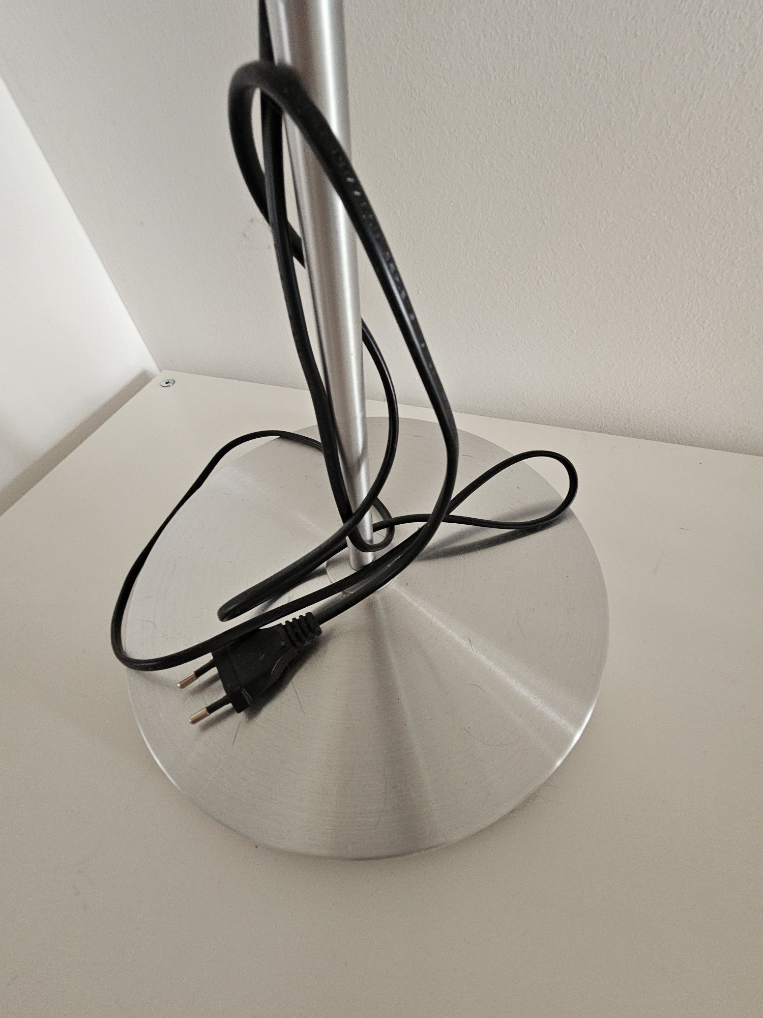 Lampa stojąca srebrna