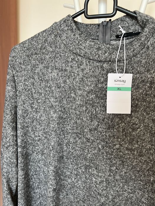 Szara sukienka z golfem XL