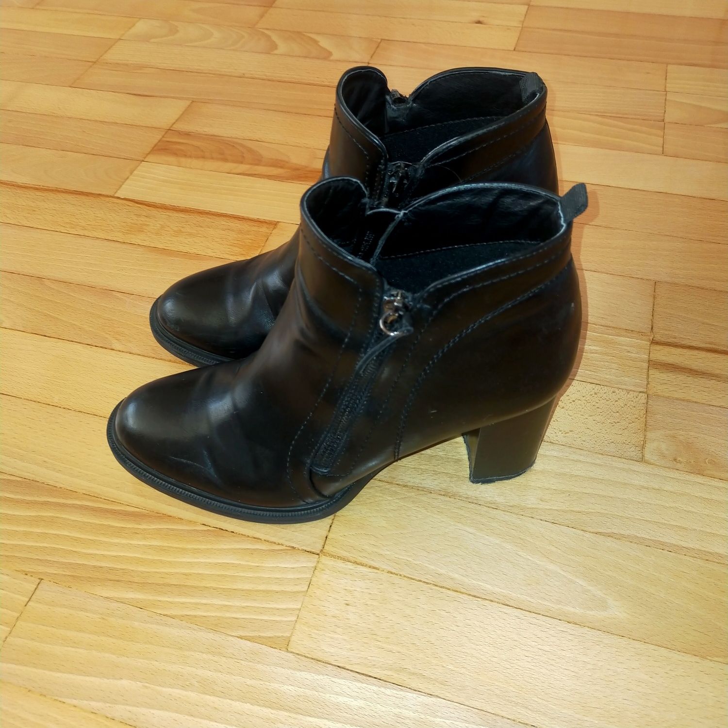 Buty damskie krótkie kozaczki rozmiar 41