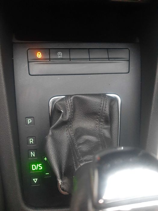 автомобиль Skoda Octavia A7