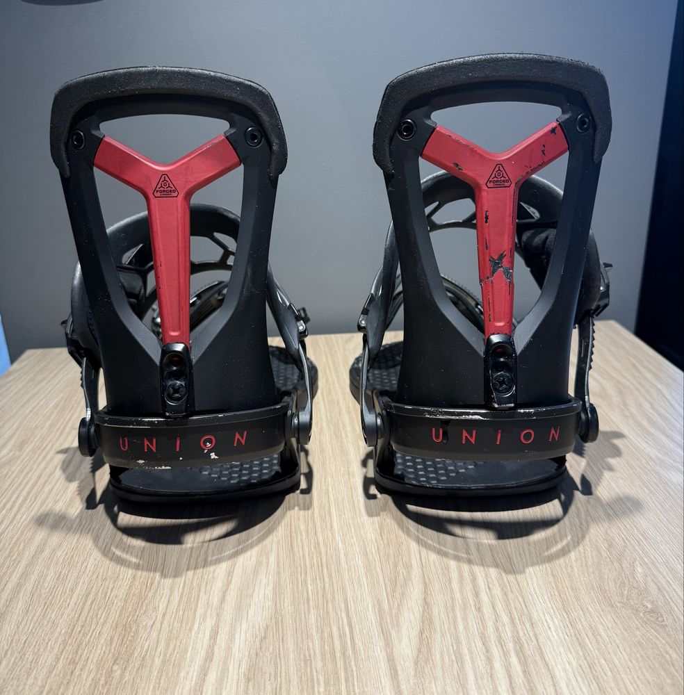 Union falcor M model 2019/2020, uszkodzony highback