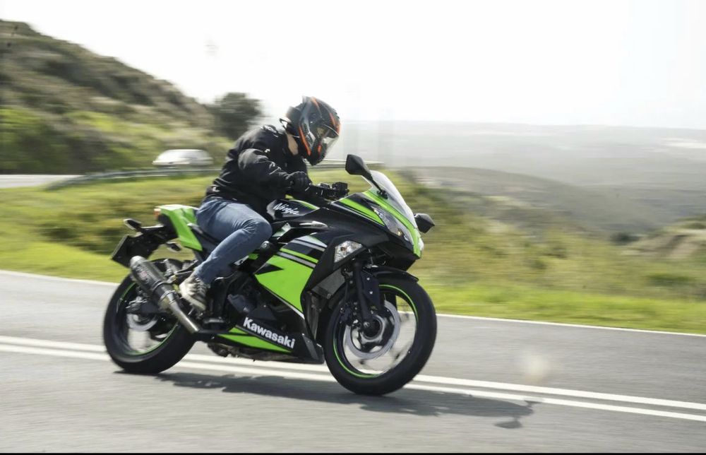 Kawasaki ninja 300