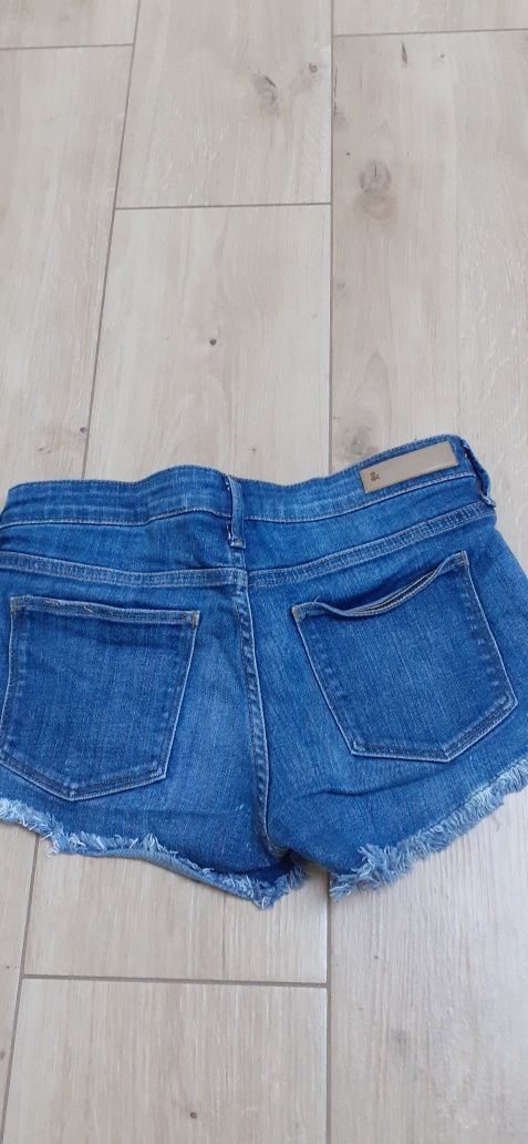 Spodenki jeansowe shorty firmy H&M rozmiar XS