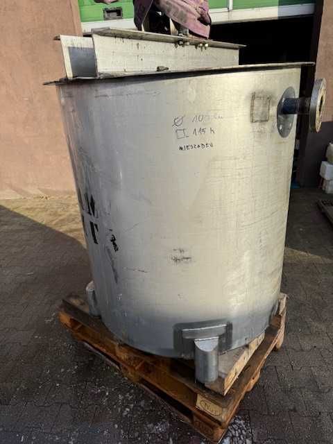 Zbiornik ze stali nierdzewnej z masywnym mieszadłem 1100 l