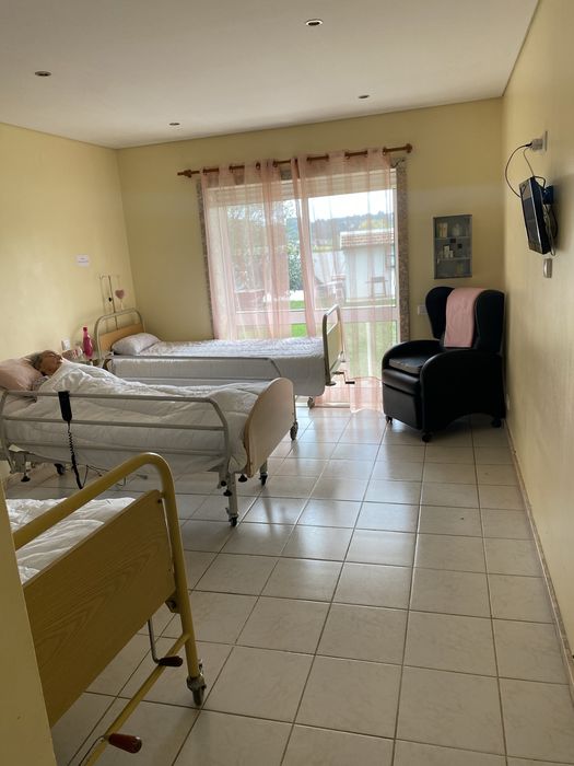 Vaga para idosa lar/casa acolhimento