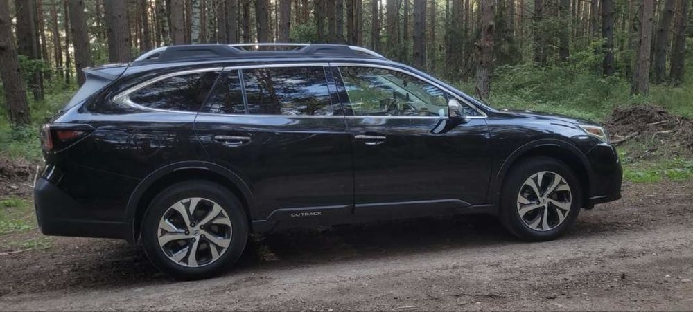 Продаю Subaru Outback 2.5 (2020)