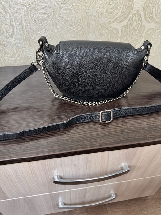 Сумка бананка шкіряна