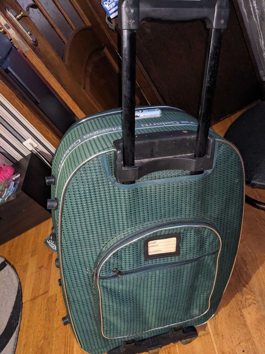 Валіза, чемодан. Розміри 76×49×25см. Все ціле і працює