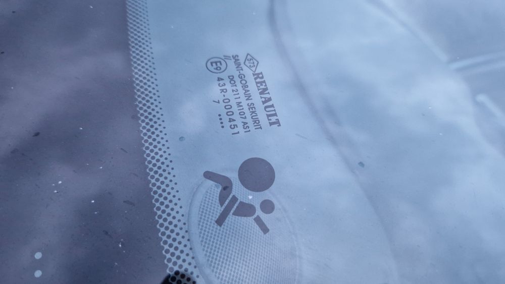 Автомобиль Renault Megan 1,6