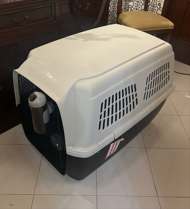 Transportadora para animais 65x93x68cm com bebedouro incluído