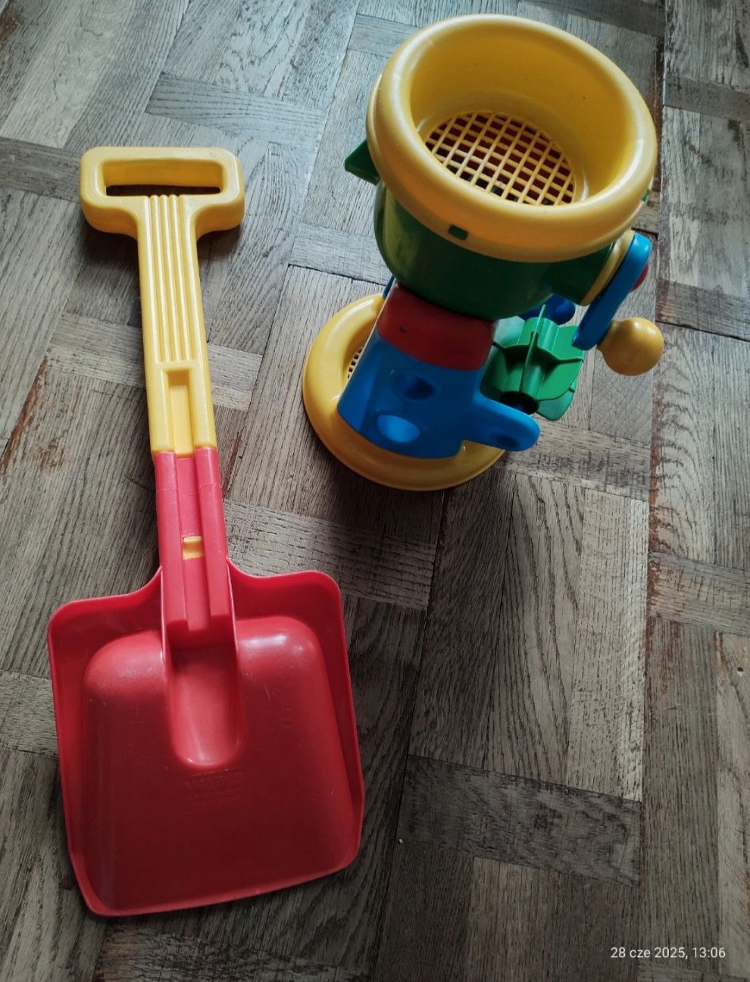 Łopata do piasku, młynek do piasku tzw fabryka kół piaskowych,