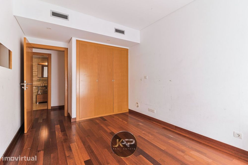 Apartamento t2 à venda na Rua Pulido Valente Colinas do Cruzeiro