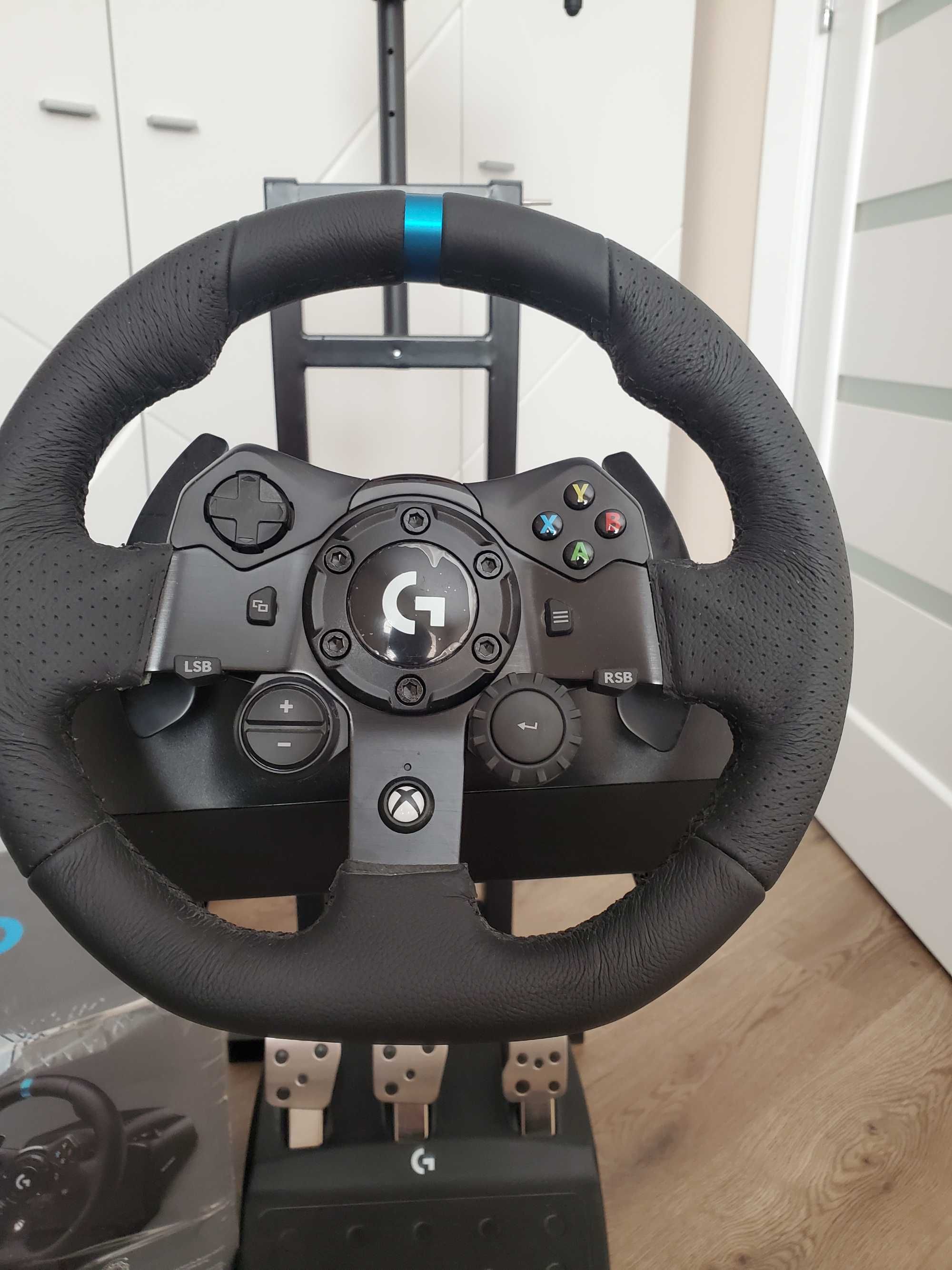 Кермо з підставкою Logitech G923 для Xbox/PC (windows)