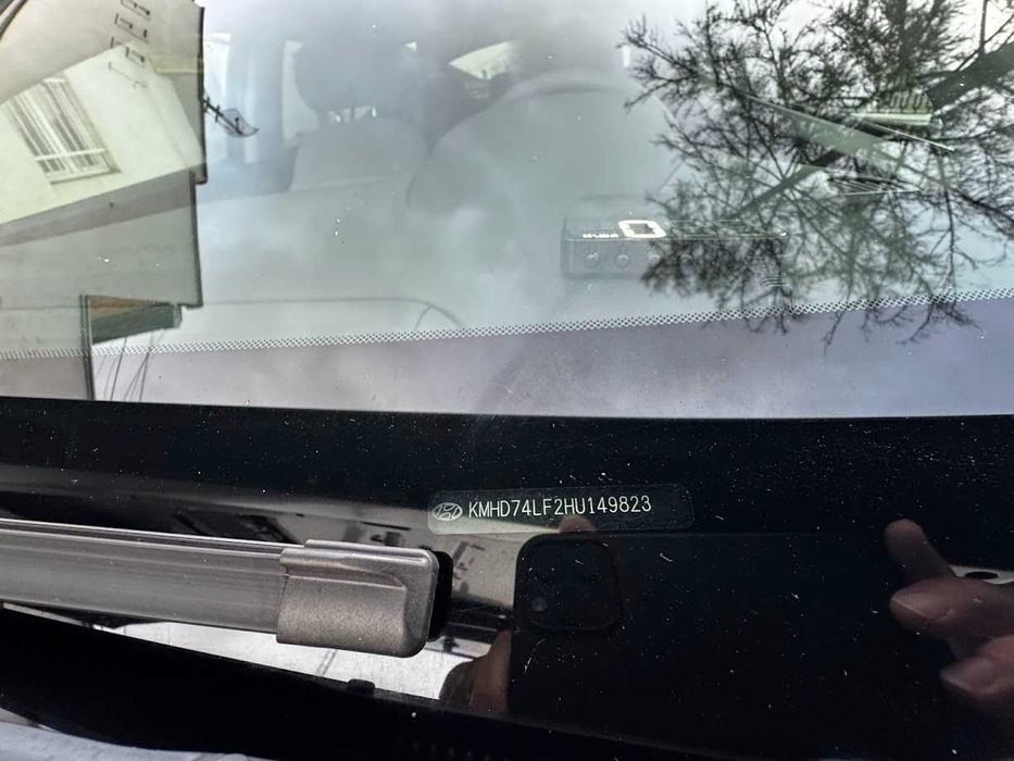 Hyundai Elantra 2.0 AT 2016 газ/бензин, автомат — без вкладень