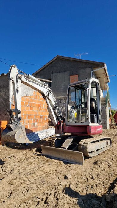 Mini Escavadora Takeuchi TB28FR - 3 ton