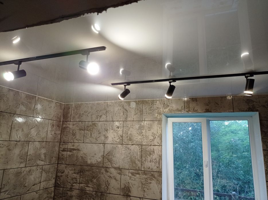 Натяжні стелі від 300 грн за м²