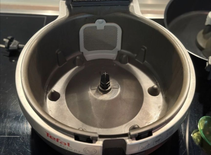 Аэрофритюрница Tefal Actifry