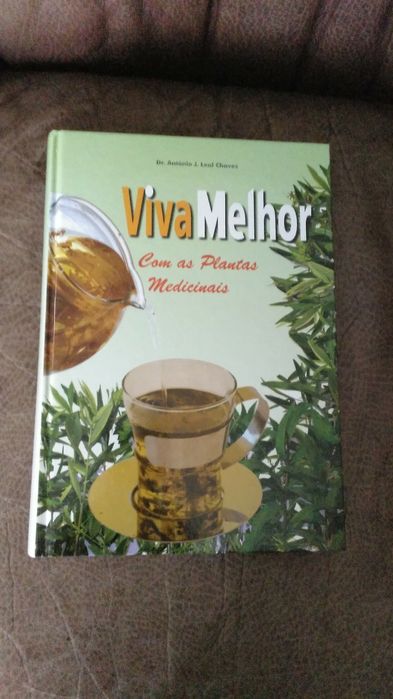 8 Livros novos 10 euros cada das seleções