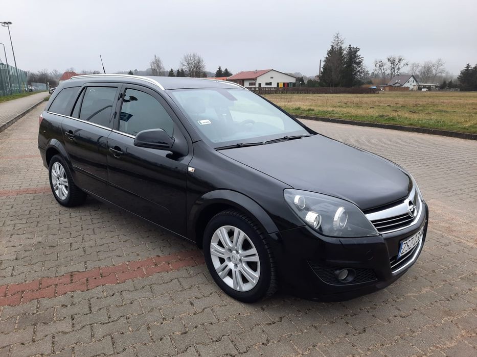 Opel Astra 1.7cdti *2010r*półskóry*xenon*alufelgi * zadbana*