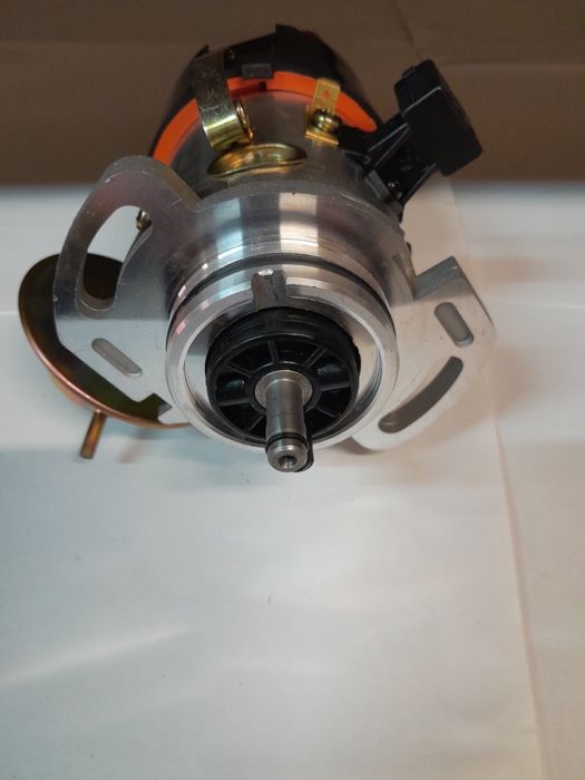 Трамблер с вакуумом VW Golf 2 /Jetta 2  1.3B