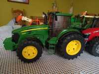 Traktor Bruder John Deere 7930
