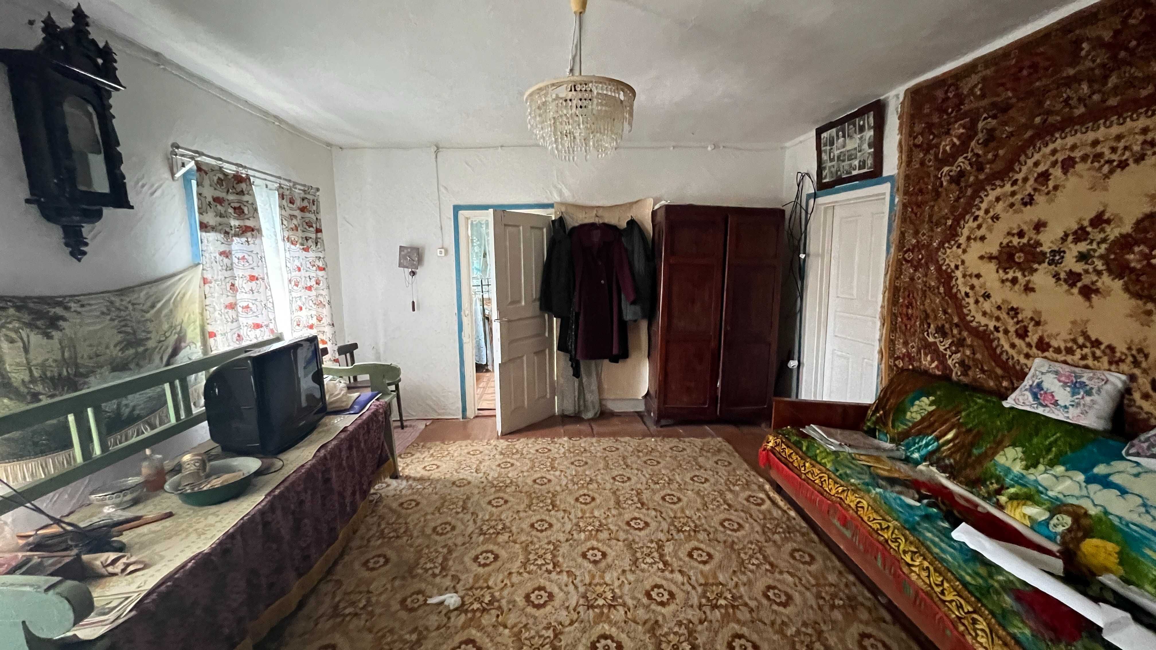 Привабливе життя в селі: Будинок на продаж у Требухові центр села