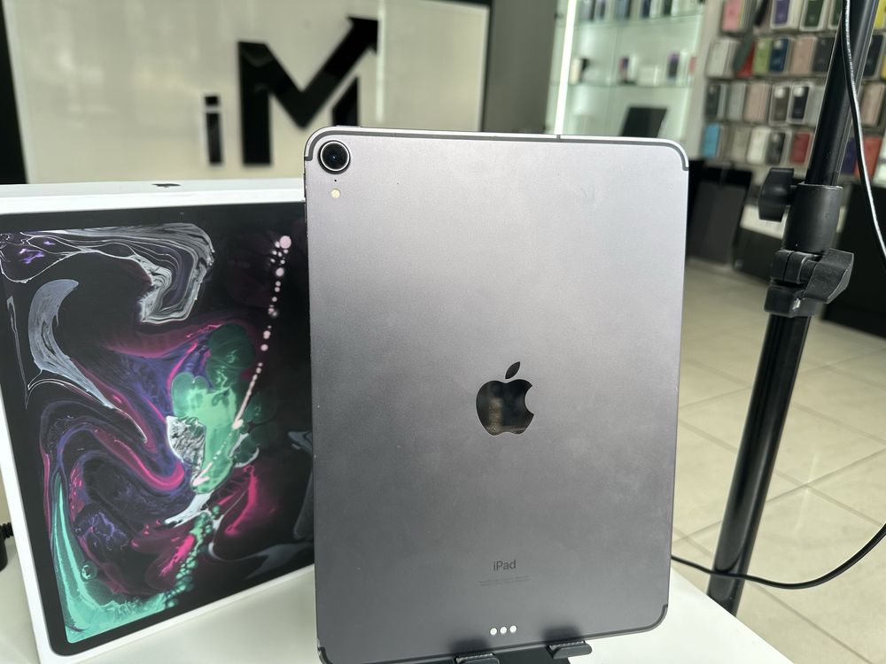 iPad Pro 11” 256Gb Wi-Fi+LTE 94% акб з коробкою 499$