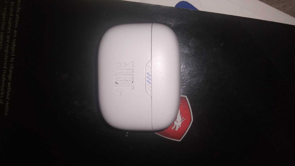 зарядка чехол к наушникам JBL Wave Beam