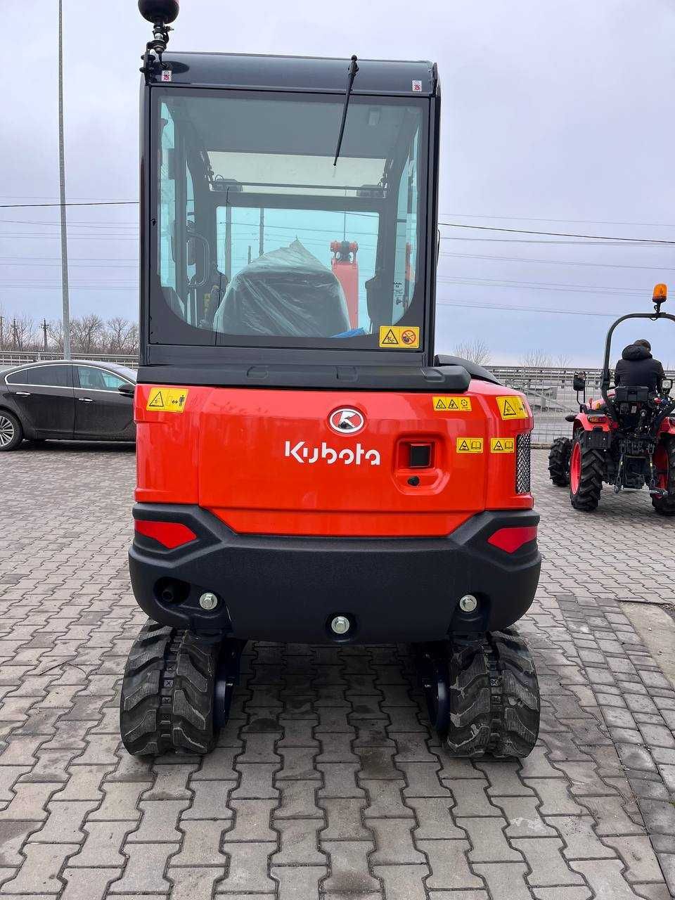 Японський міні-екскаватор Kubota KX027-4