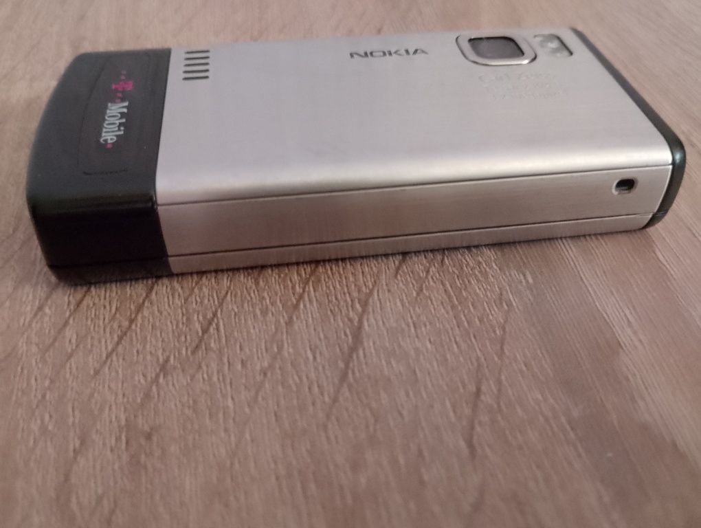 Телефон Nokia 6500slide