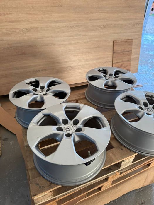 Диски титанові R17 Toyota