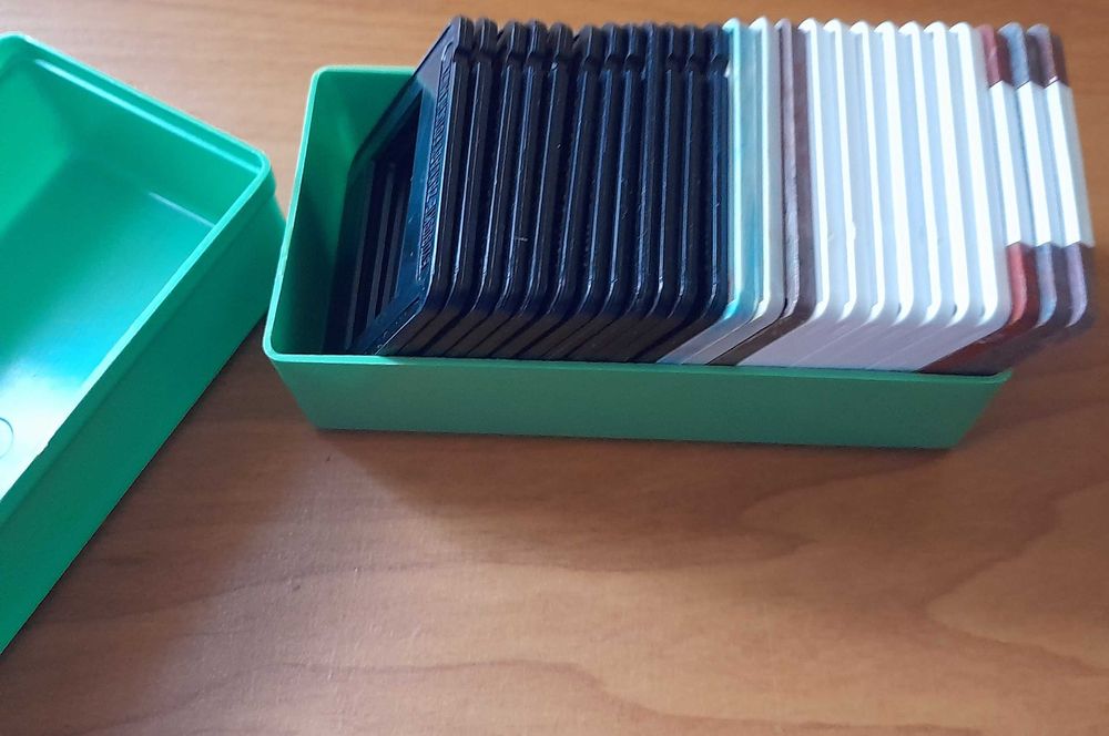 Ramki i pudełko do slajdów