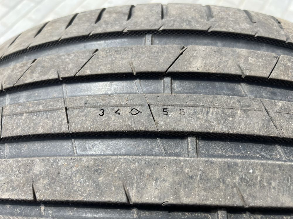 Продам шини Nokian Tyres Hakka Black 2 245/45/19