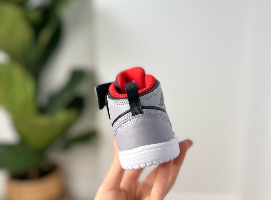 Дитячі Оригінальні кросівки Nike Jordan  26р.