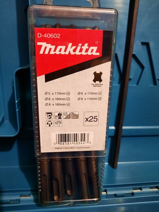 Стан нового,оригінал!!Перфоратор Makita HR 2470,780вт,2.4дж+свердла