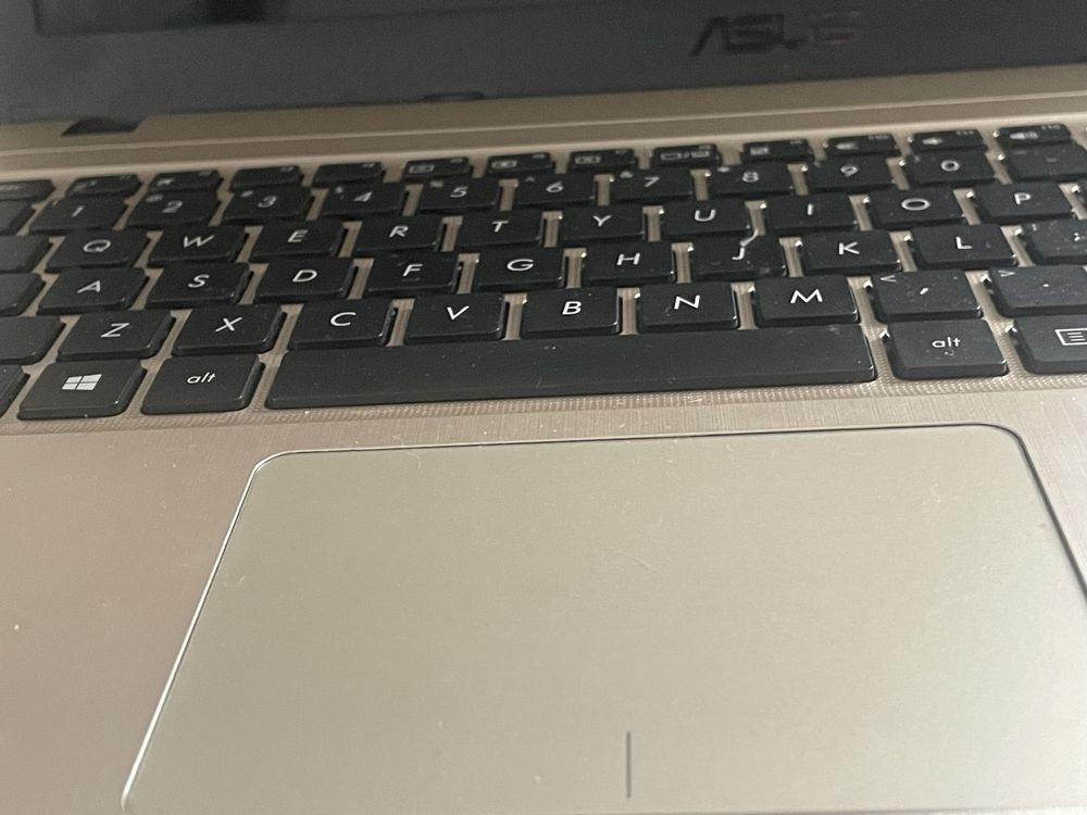 Laptop do użytkowania