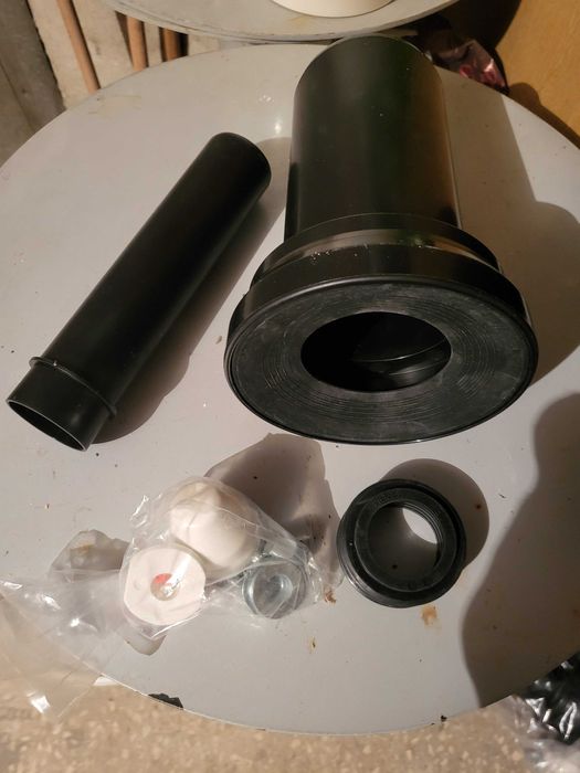 Zestaw przyłączeniowy do WC