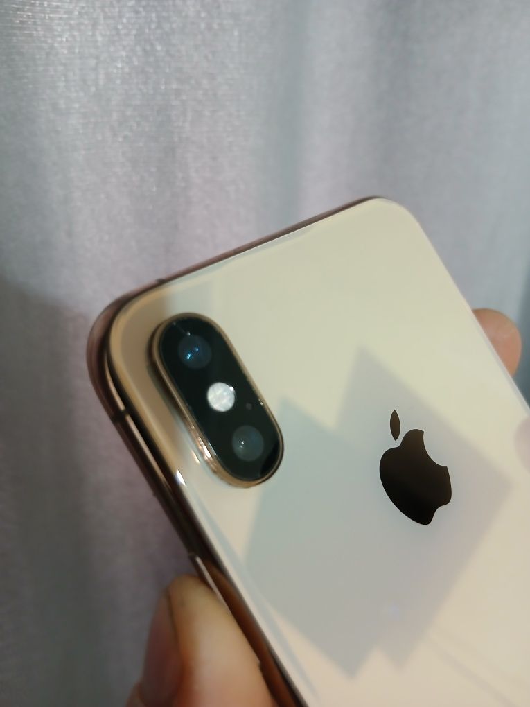 Продам IPhone Xs 256gb