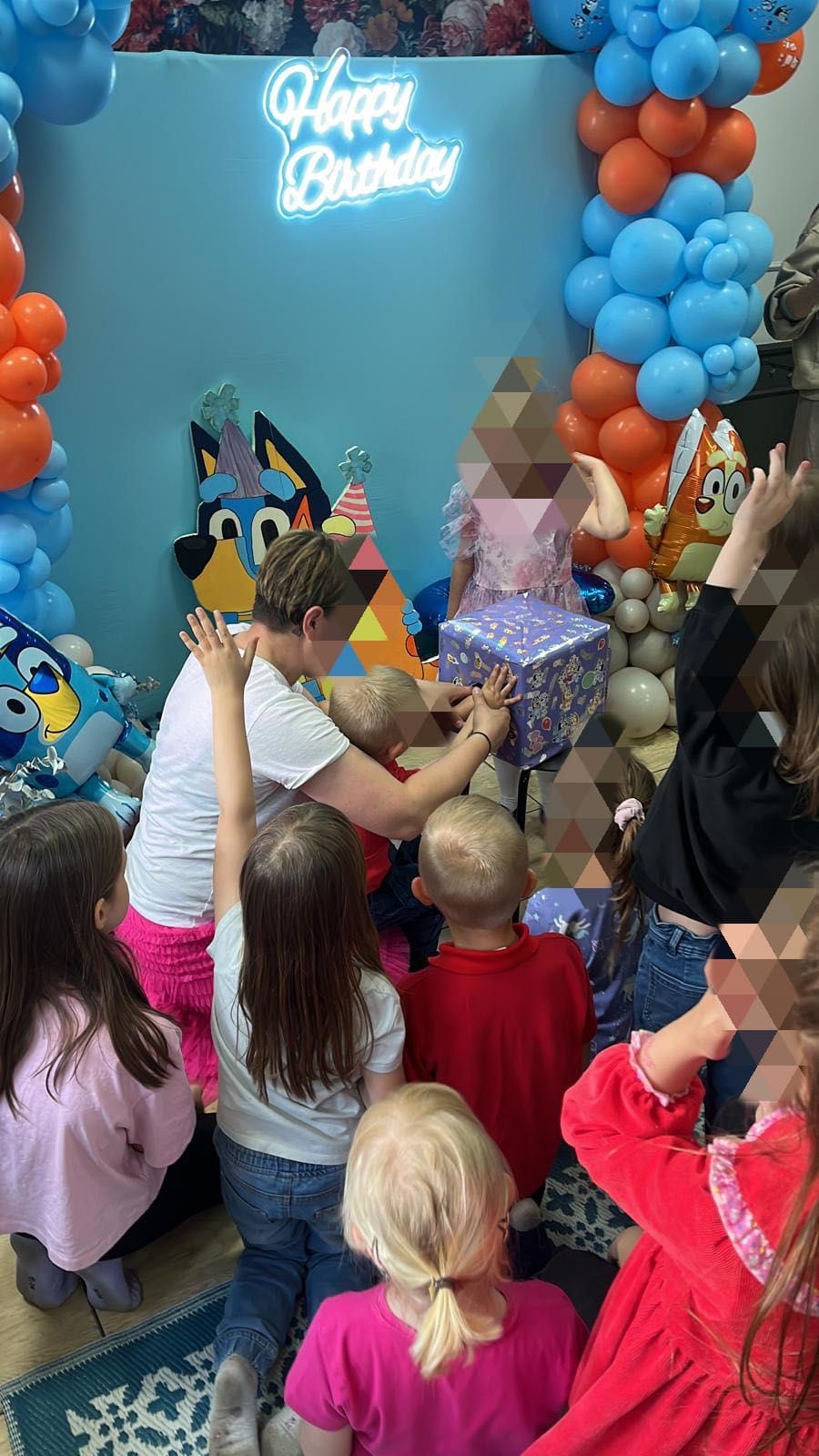 animacje urodziny dla dzieci lokal sala bawialnia ścianka balonowa