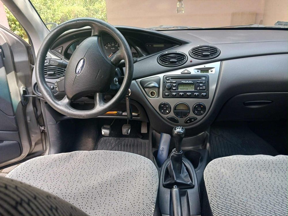 Ford Focus 2004.