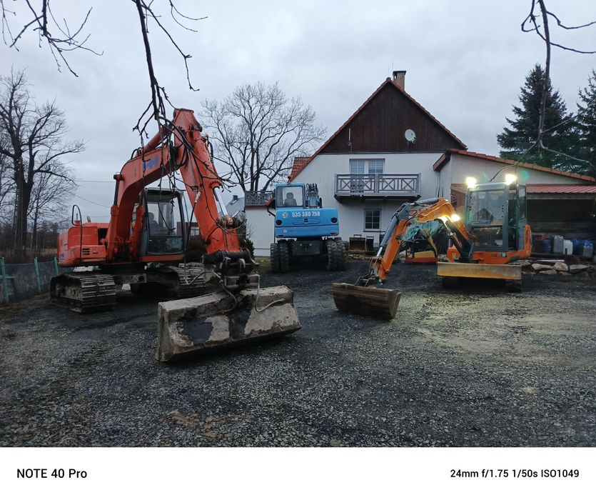 Usługi koparką/roboty ziemne/transport