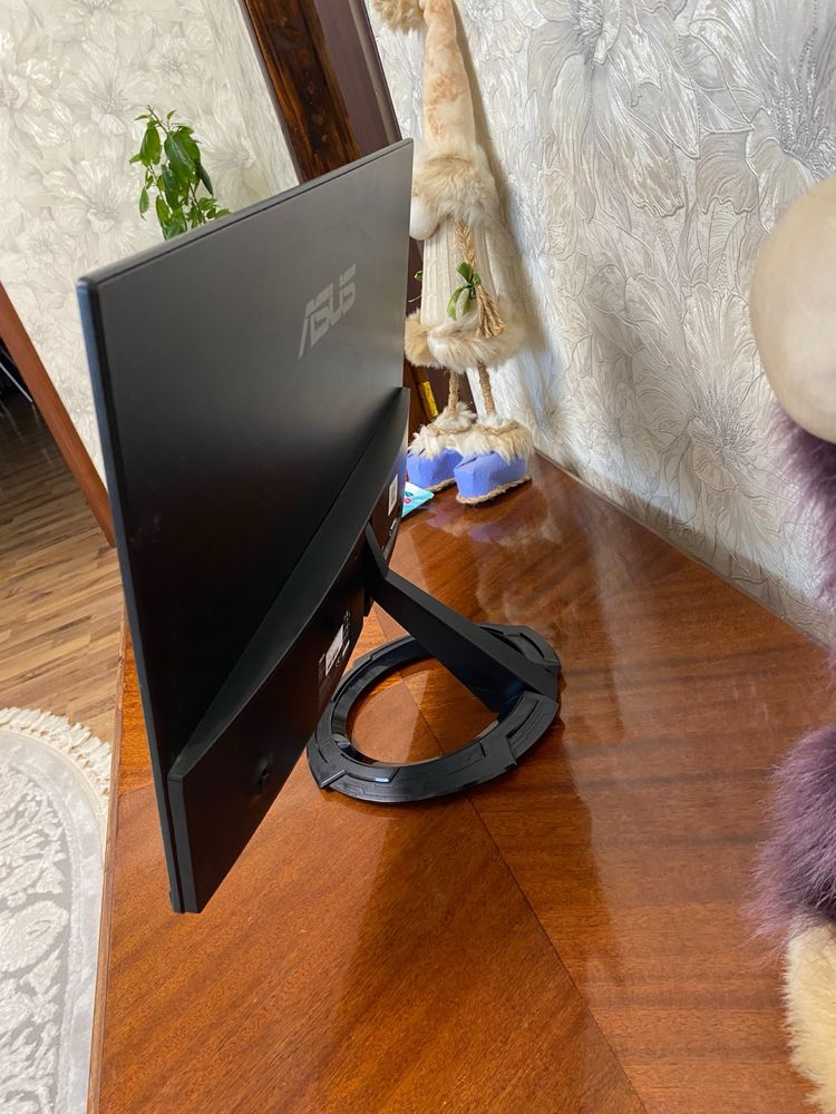 Монитор ASUS 24 диагональ
