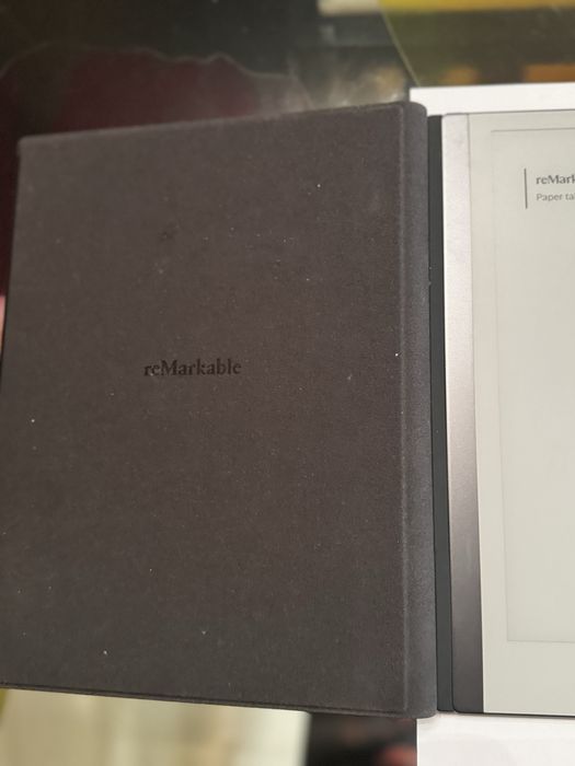 Table Remarkable 2 mais caneta
