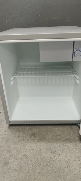 Lodówka MPM mała turystyczna